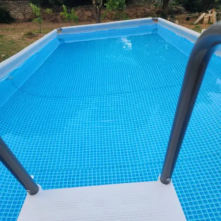 Lägenhet Charme Et Piscine Dans Le Gard Salon Et Deux Sommières